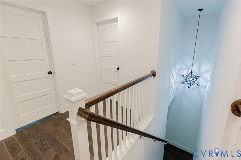 This gorgeous 3 bedroom (+guest suite/flex space) waterfront - photo 20