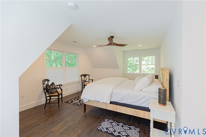 This gorgeous 3 bedroom (+guest suite/flex space) waterfront - photo 21