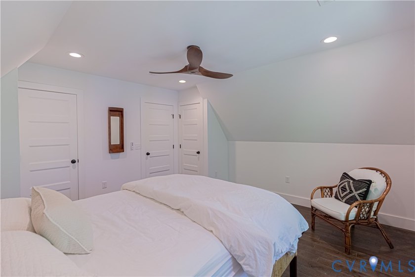 This gorgeous 3 bedroom (+guest suite/flex space) waterfront - photo 27