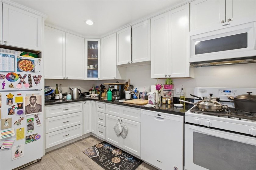 Welcome to this turnkey multi-unit investment opportunity in the - photo 7
