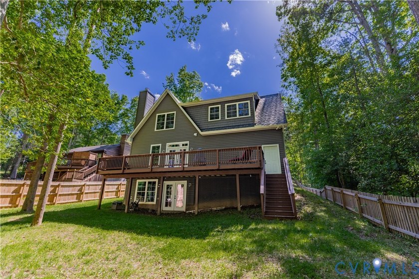 This gorgeous 3 bedroom (+guest suite/flex space) waterfront - photo 34