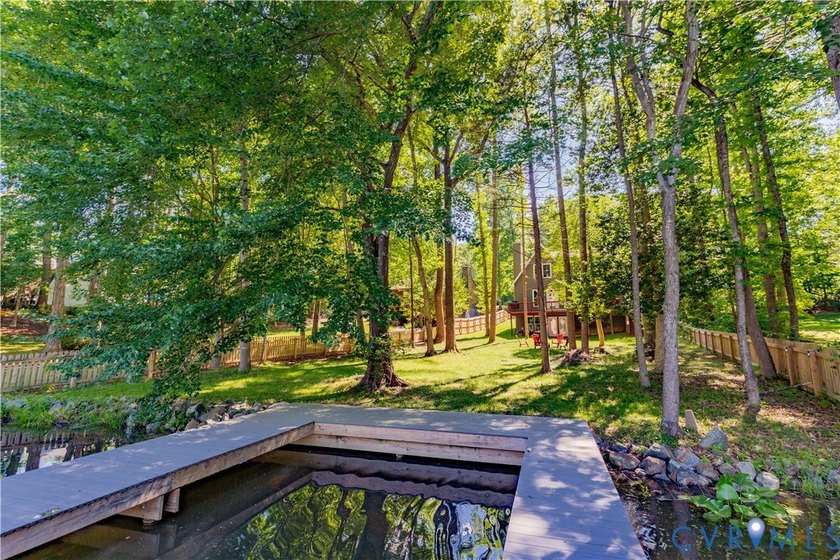This gorgeous 3 bedroom (+guest suite/flex space) waterfront - photo 36
