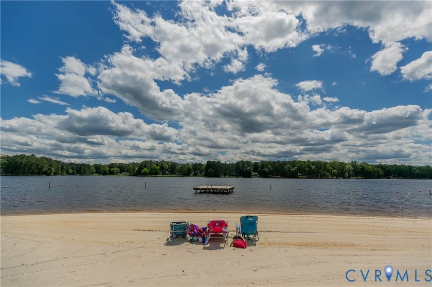 This gorgeous 3 bedroom (+guest suite/flex space) waterfront - photo 44