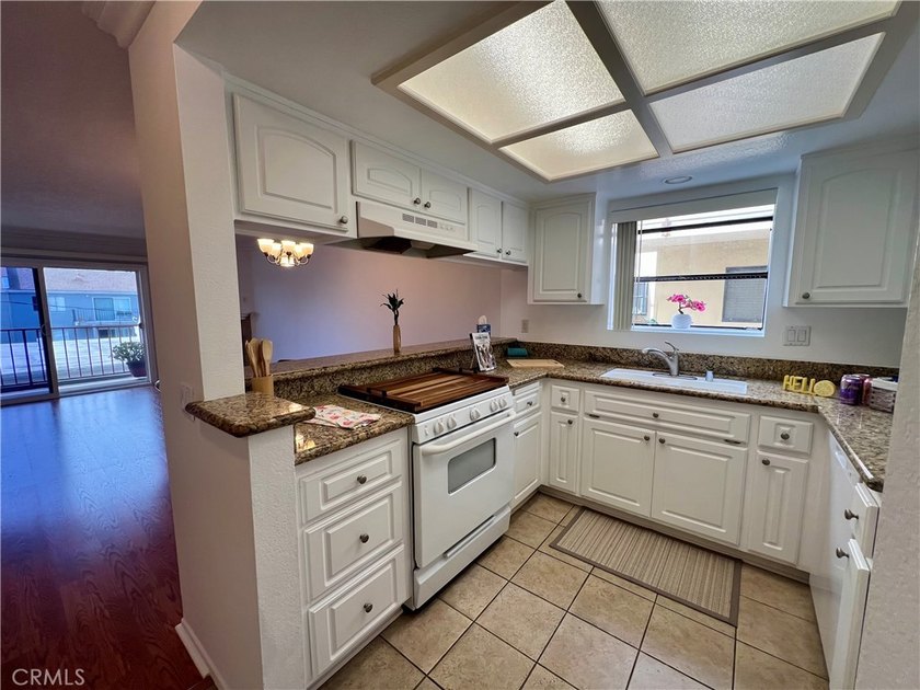 BACK ON THE MARKET AT NO FAULT OF THE SELLER! Motivated Seller!! - photo 10