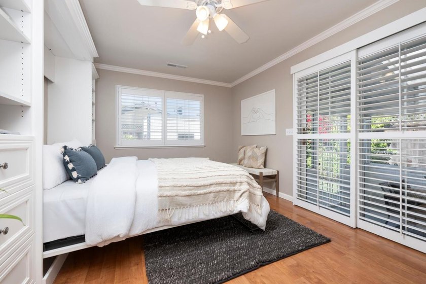 Tucked away on a quiet lane in the highly desirable Redwood - photo 12