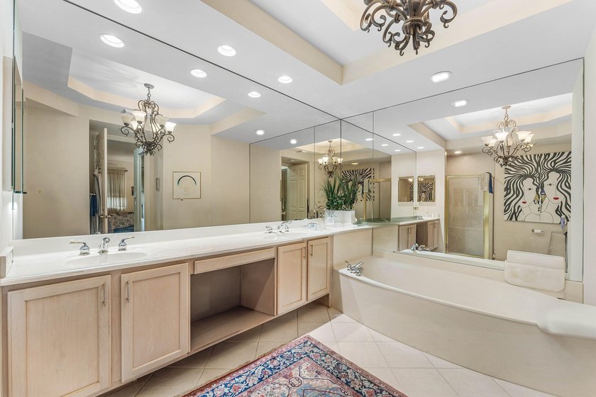 Enjoy effortless Florida living in this spacious first-floor - photo 15