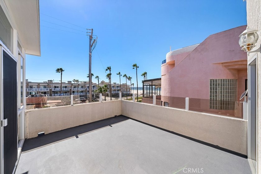Experience beach living at its finest at this exceptional - photo 4