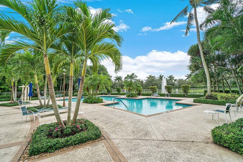 Enjoy effortless Florida living in this spacious first-floor - photo 25
