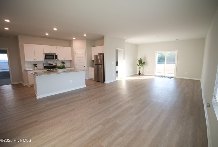 Location, Location, Location! This is THE ONE! Priced to sell - photo 10