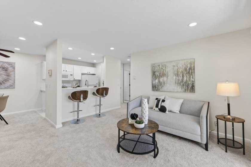 The condo has just been fully remodeled with a newly updated - photo 2