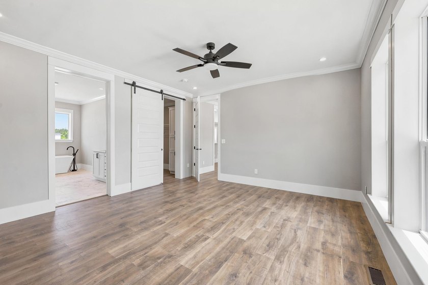 Welcome to 670 Kent Road, where a beautiful gated brick entrance - photo 11