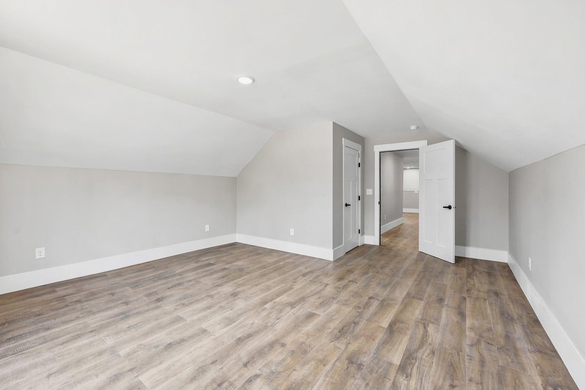 Welcome to 670 Kent Road, where a beautiful gated brick entrance - photo 31