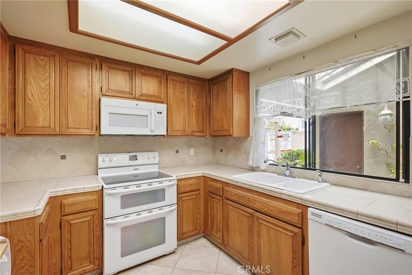 This beautiful Single-Level, 3-bedroom, 2.5-bath home is located - photo 15