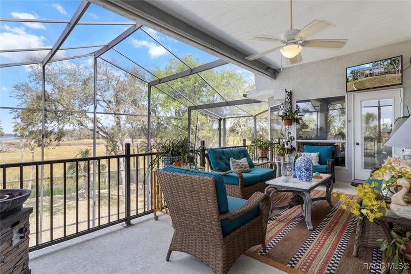Live the elegant waterfront lifestyle you have always dreamed of - photo 4