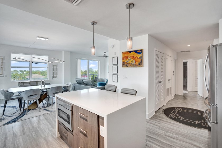 Experience the pinnacle of Delray Beach living at 236 SE 5th Ave - photo 29