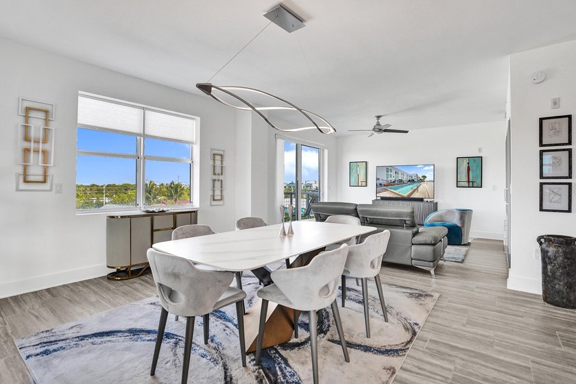 Experience the pinnacle of Delray Beach living at 236 SE 5th Ave - photo 38