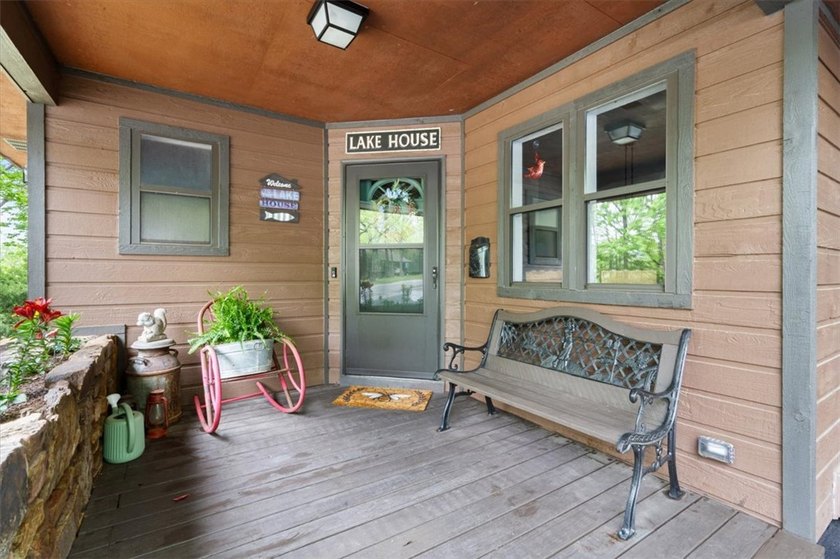 Ready for your new lake home? Holiday Island is the perfect - photo 3