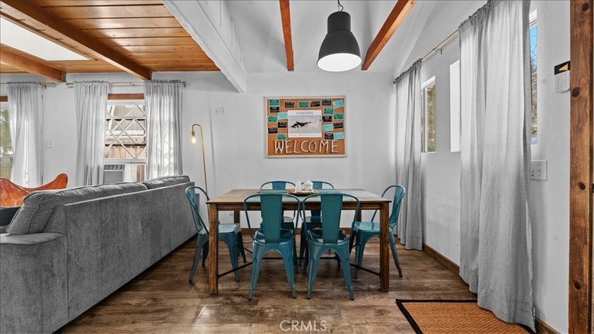 Whether you're looking for your own mountain getaway, a - photo 8