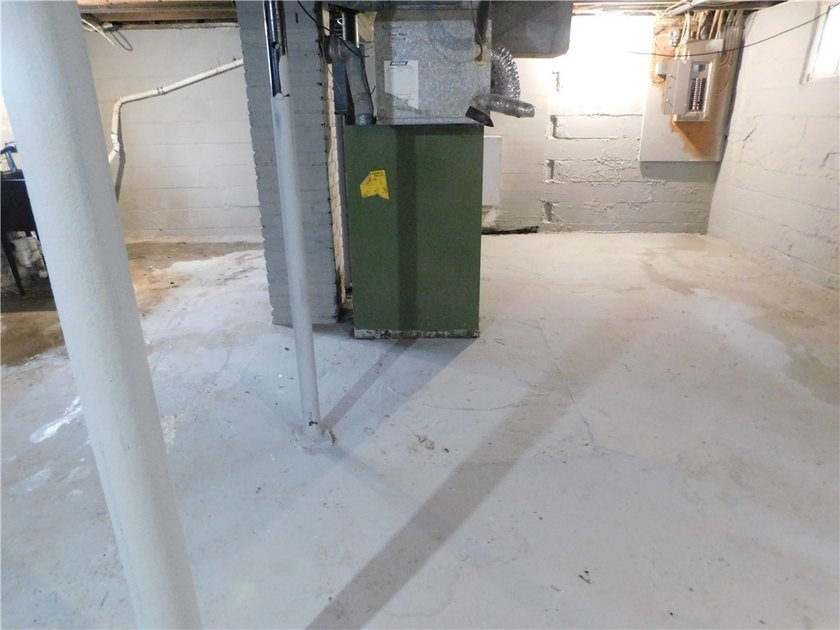 Nice offerring for owner occupied or investor.Updates include - photo 31