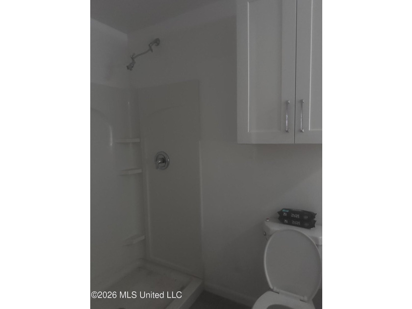 Endless possibilities await in this spacious two-story building - photo 8