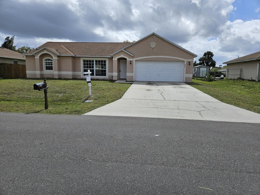 This home is good for big family and also close to everything - photo 5