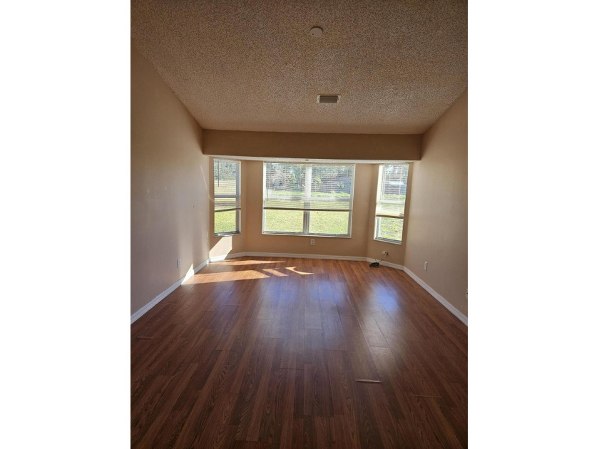 This home is good for big family and also close to everything - photo 8