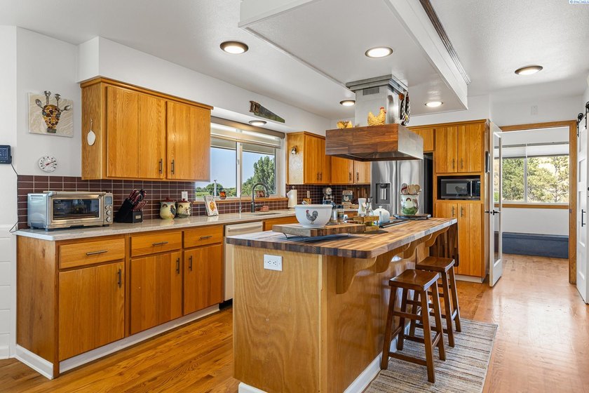 MLS# 294328 What if I told you that you could have a 3000sf - photo 19