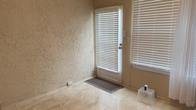 55+ COMMUNITY. unfurnished, Granite tops, renovated LOOKS LIKE A - photo 19