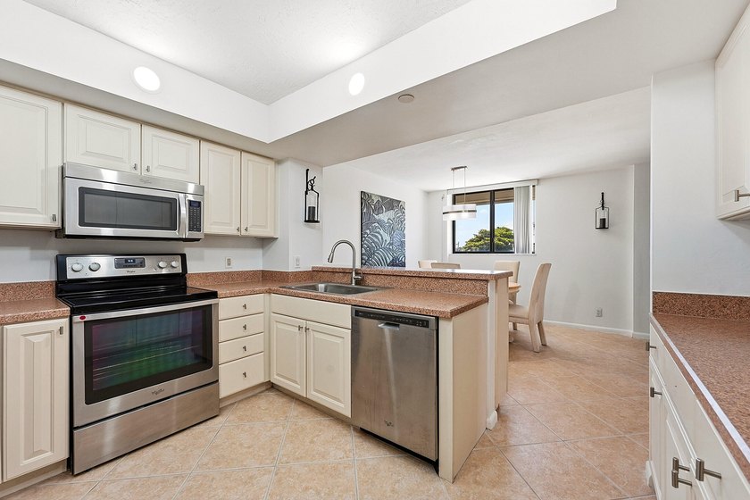 Welcome to Barclay Beach Club, direct oceanfront condo with - photo 4