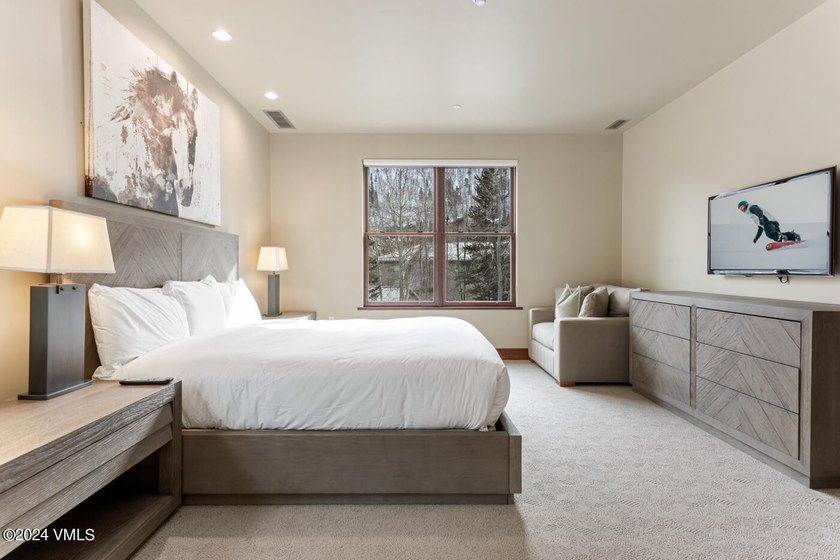 Nestled in Vail's quiet Cascade neighborhood with direct access - photo 11
