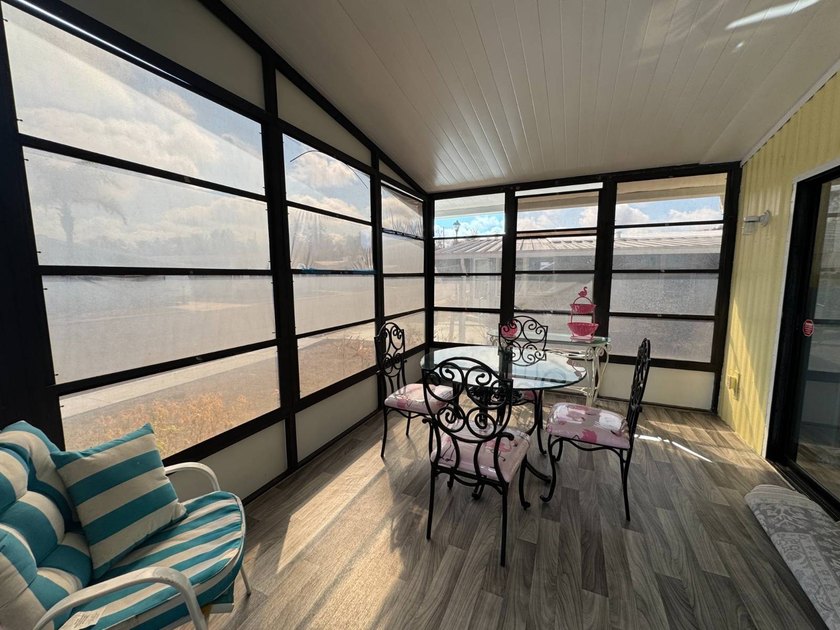 Beautifully Renovated &amp; Move-In Ready ***Park Requirements: This - photo 33