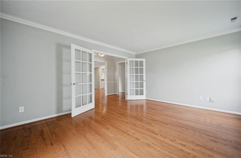 Beautiful ranch in Golf Course Community with no HOA fees. This - photo 6
