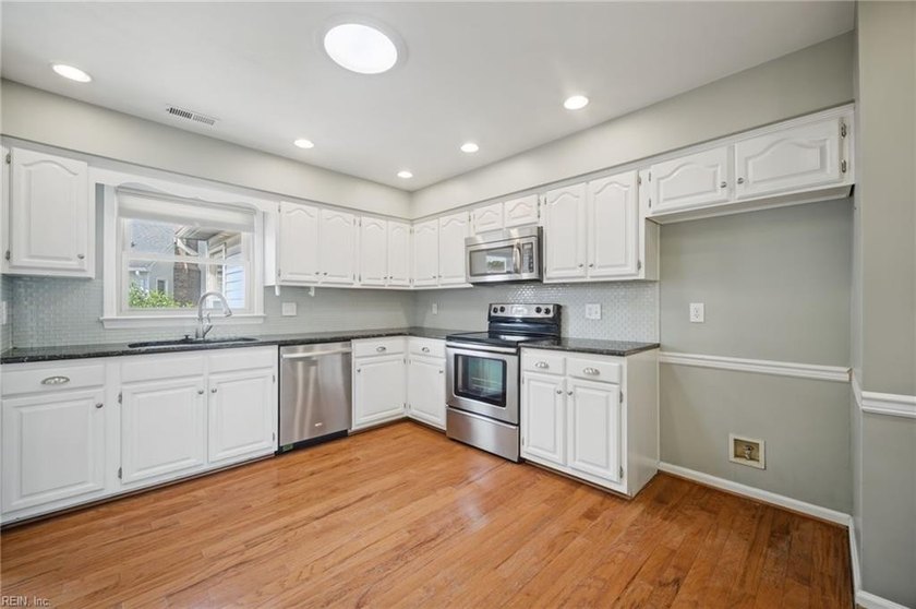 Beautiful ranch in Golf Course Community with no HOA fees. This - photo 9