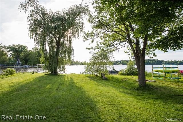 Contingent offer accepted-Buyer needs to sell home first. Other - photo 4