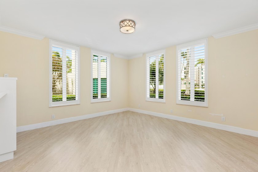 Prime location in Mizner Village, Mizner Court is a gated - photo 13
