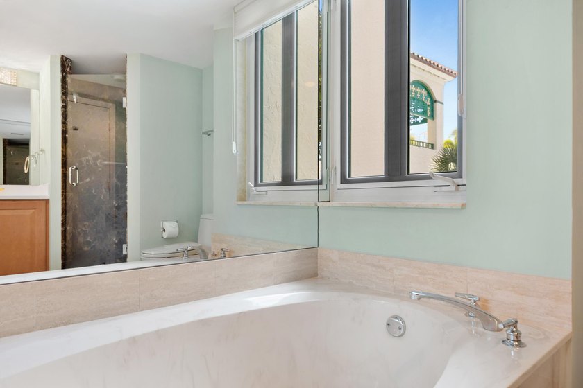 Prime location in Mizner Village, Mizner Court is a gated - photo 19