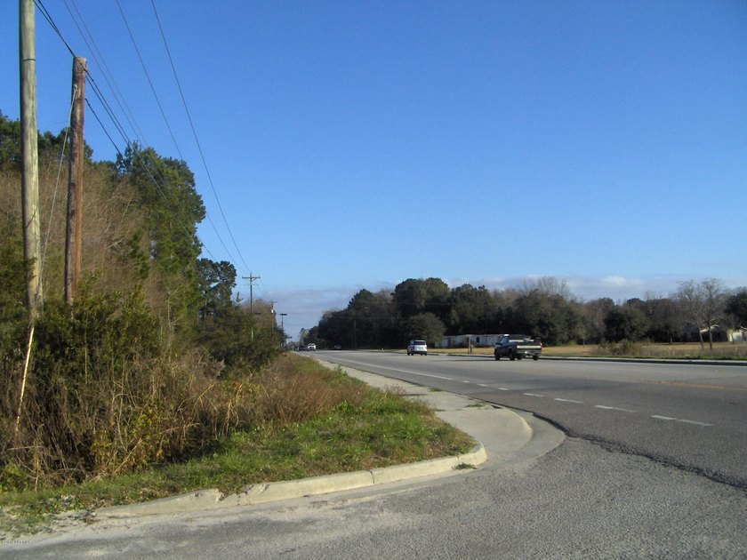 Building Lot Parcel B 3.395 Acres, Close to town, airport with - photo 10