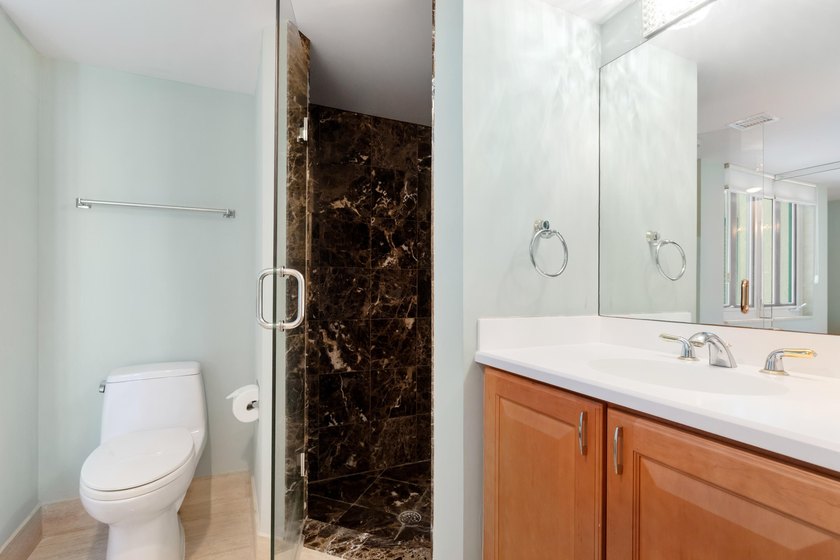Prime location in Mizner Village, Mizner Court is a gated - photo 20