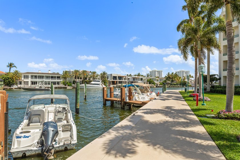 Prime location in Mizner Village, Mizner Court is a gated - photo 34