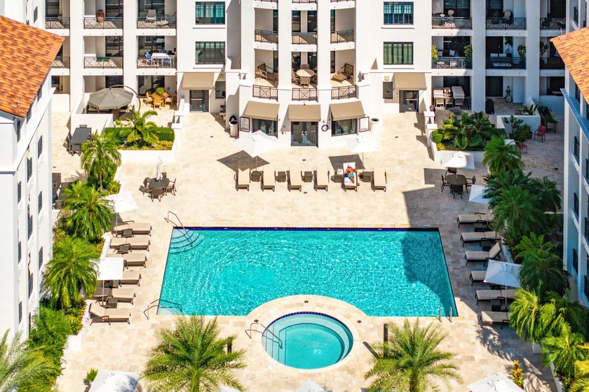 Experience rarified luxury in this newly completed, high-design - photo 53