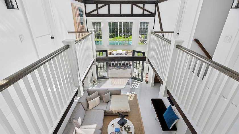 Experience the ultimate of refined living in this beautifully - photo 13