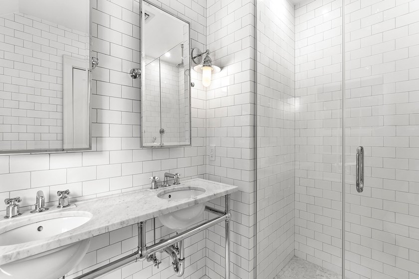 Experience the ultimate of refined living in this beautifully - photo 17