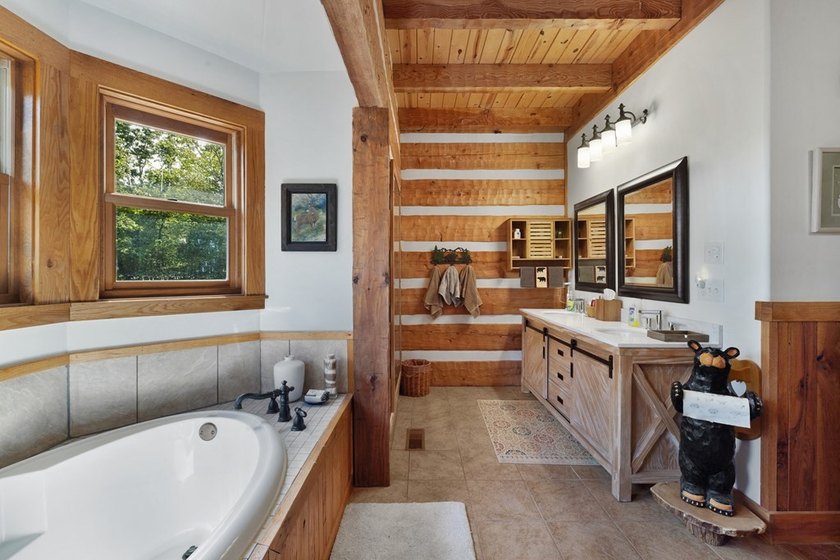 UNBELIEVABLE PRICE REDUCTION! *Mountain Views-Gated Community-In - photo 21