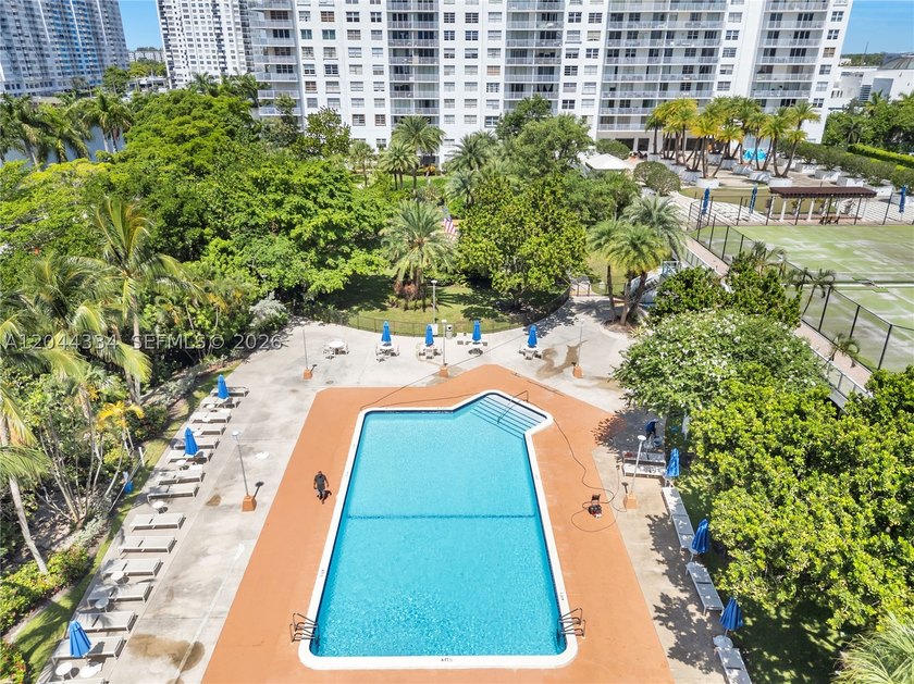 Luxury Views. Exceptional Value. Welcome Home. Wake up to - photo 22