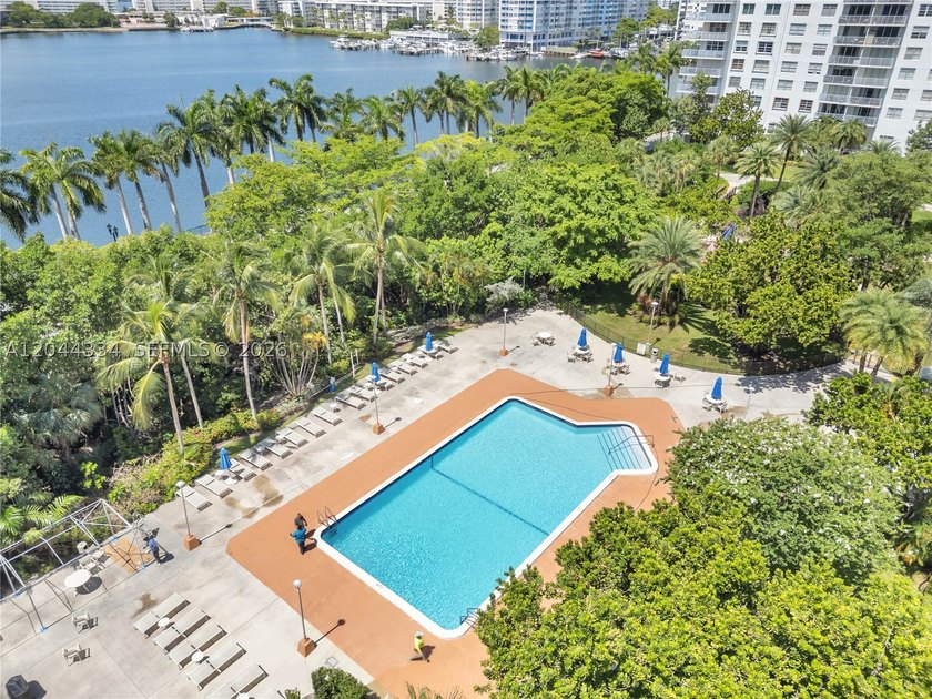 Luxury Views. Exceptional Value. Welcome Home. Wake up to - photo 23