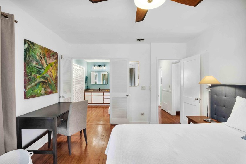 Charming historic CBS home in sought-after Parrot Cove, designed - photo 23