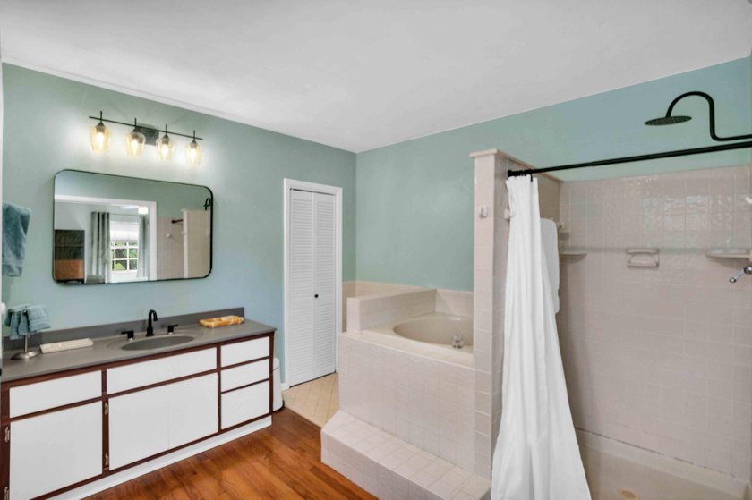 Charming historic CBS home in sought-after Parrot Cove, designed - photo 25