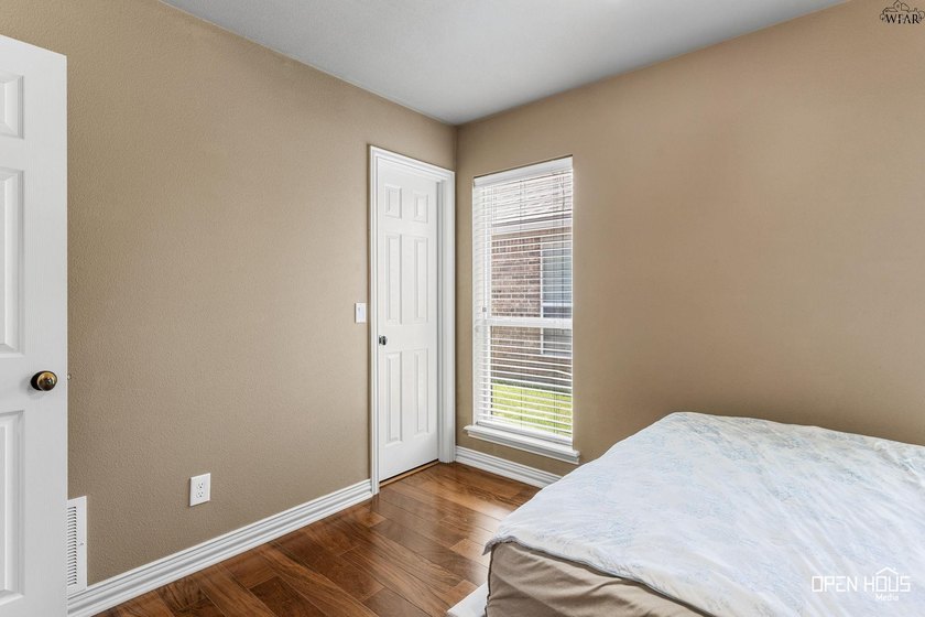 Beautiful 3-bedroom, 2-bath, 2-car garage home featuring - photo 25