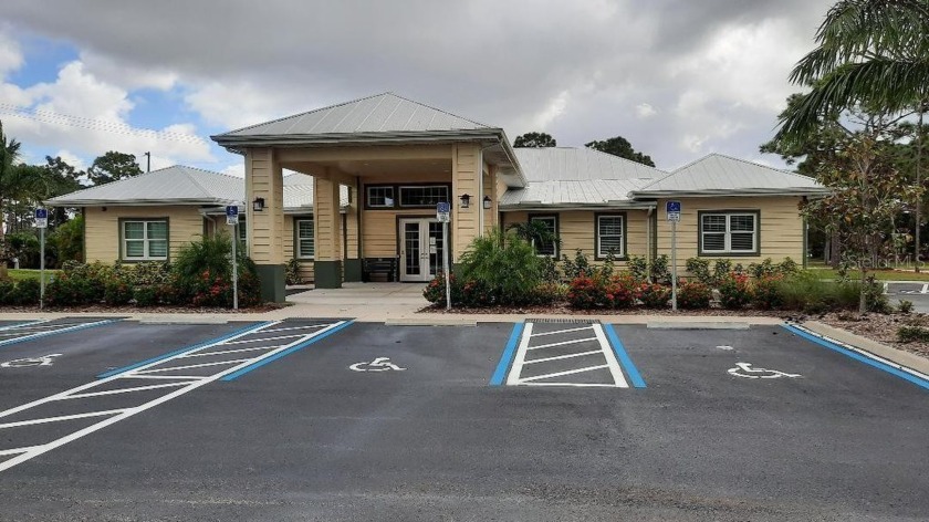 This is one of the BEST ROTONDA WEST CANAL FRONT 80X 120 lot - photo 8