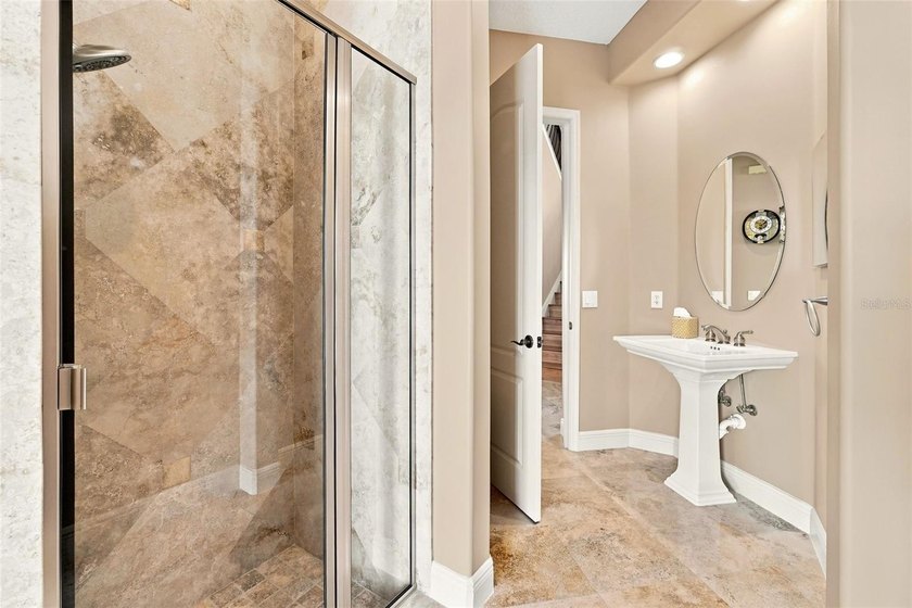 Experience LUXURY living in this stunning custom-built ABD - photo 31